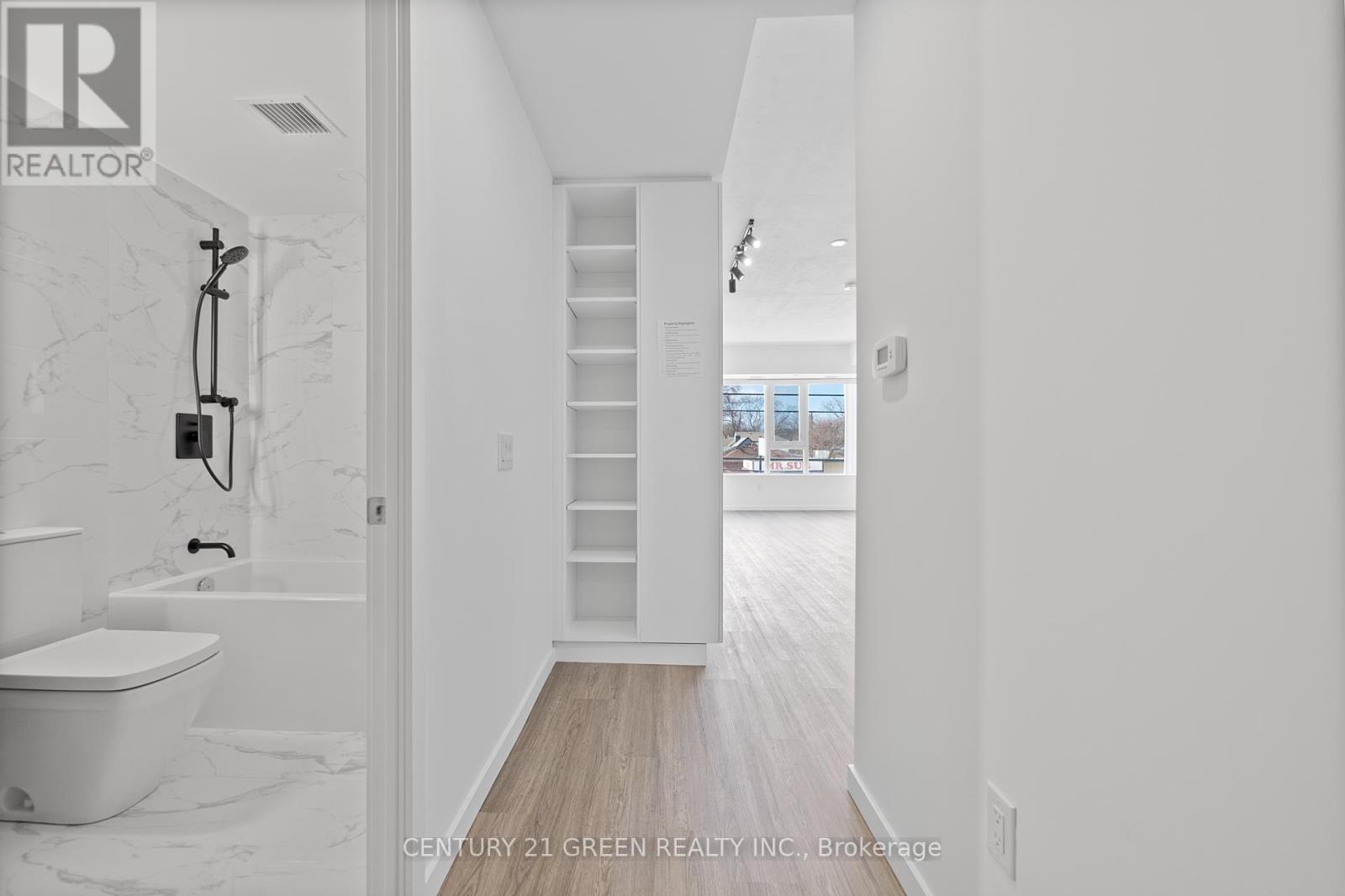 216 - 689 The Queensway, Toronto, Ontario  M8Y 1L1 - Photo 16 - W13461182