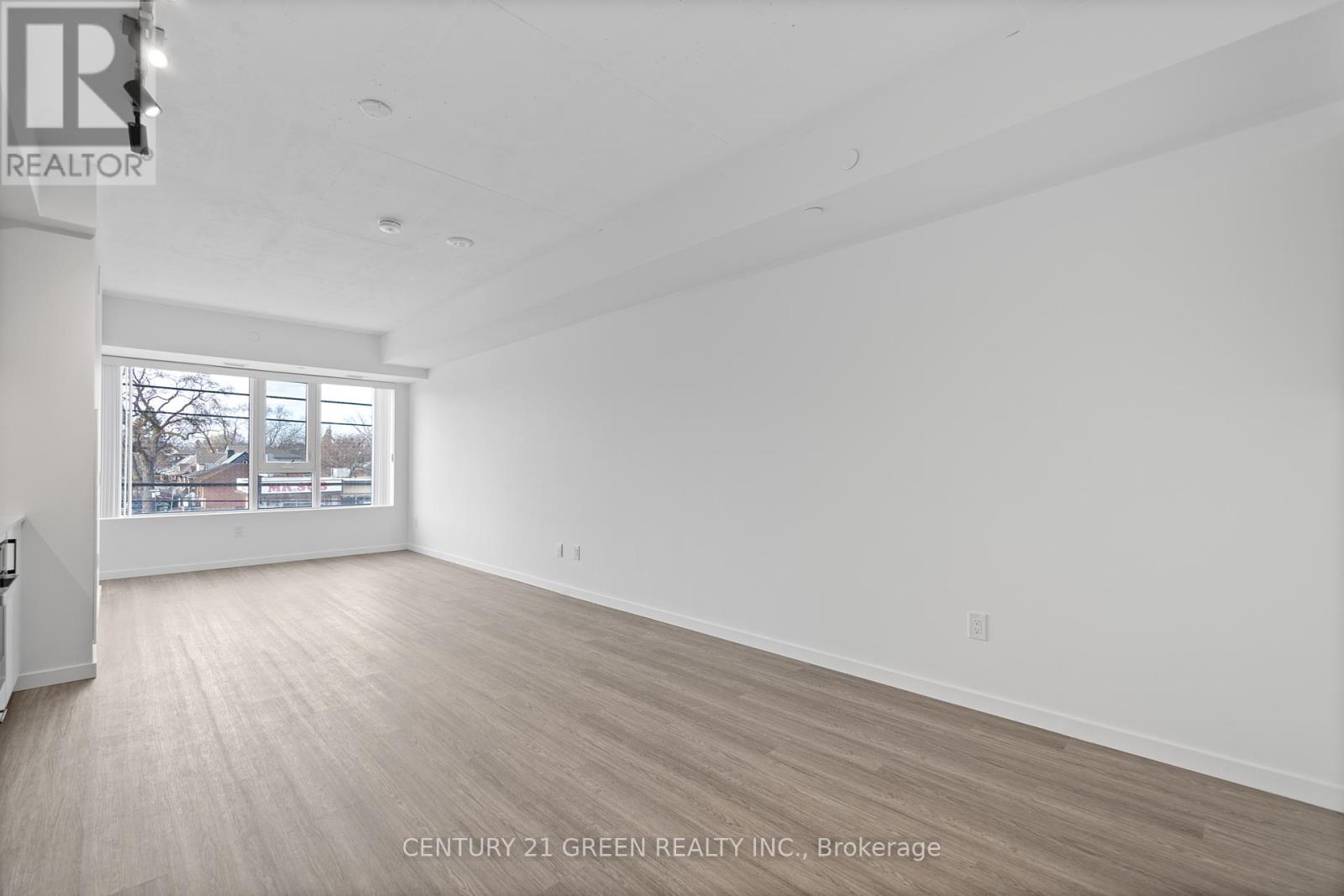 216 - 689 The Queensway, Toronto, Ontario  M8Y 1L1 - Photo 21 - W13461182