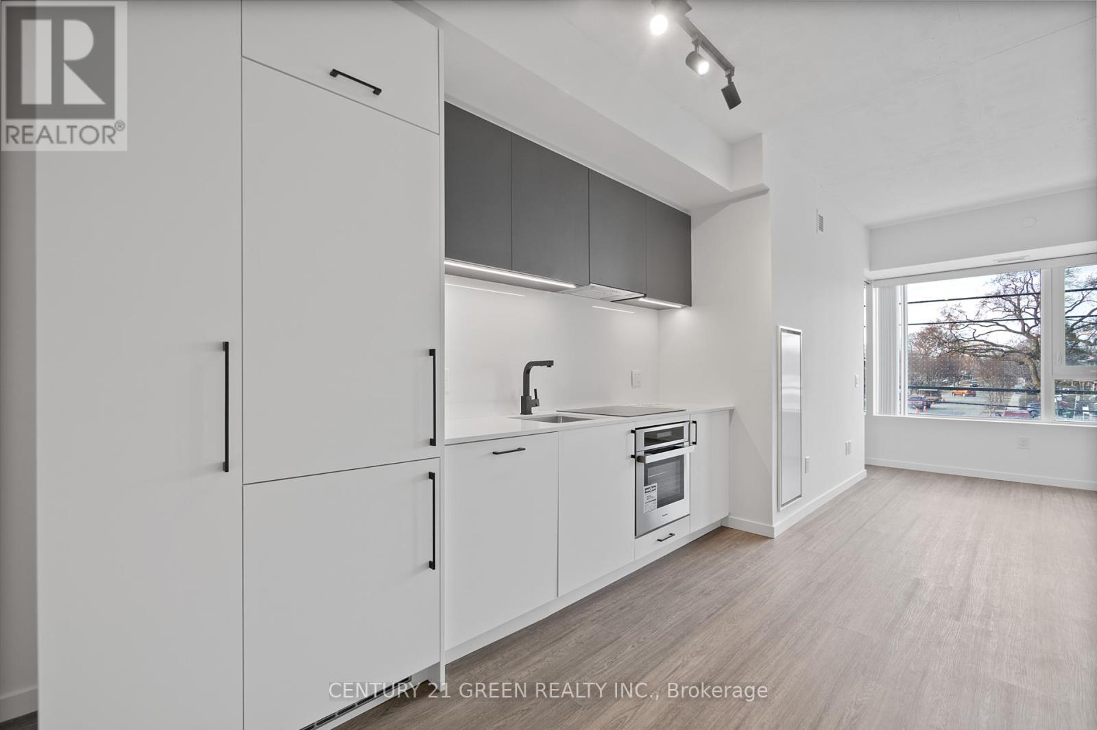 216 - 689 The Queensway, Toronto, Ontario  M8Y 1L1 - Photo 24 - W13461182