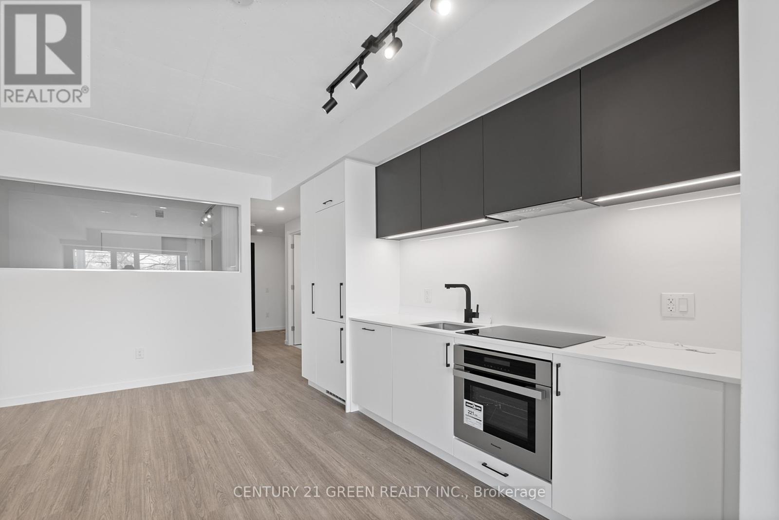 216 - 689 The Queensway, Toronto, Ontario  M8Y 1L1 - Photo 26 - W13461182