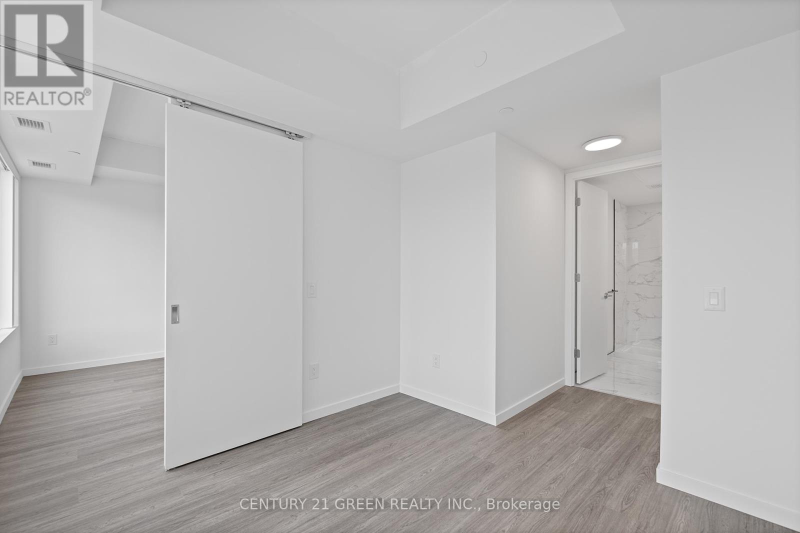 216 - 689 The Queensway, Toronto, Ontario  M8Y 1L1 - Photo 31 - W13461182