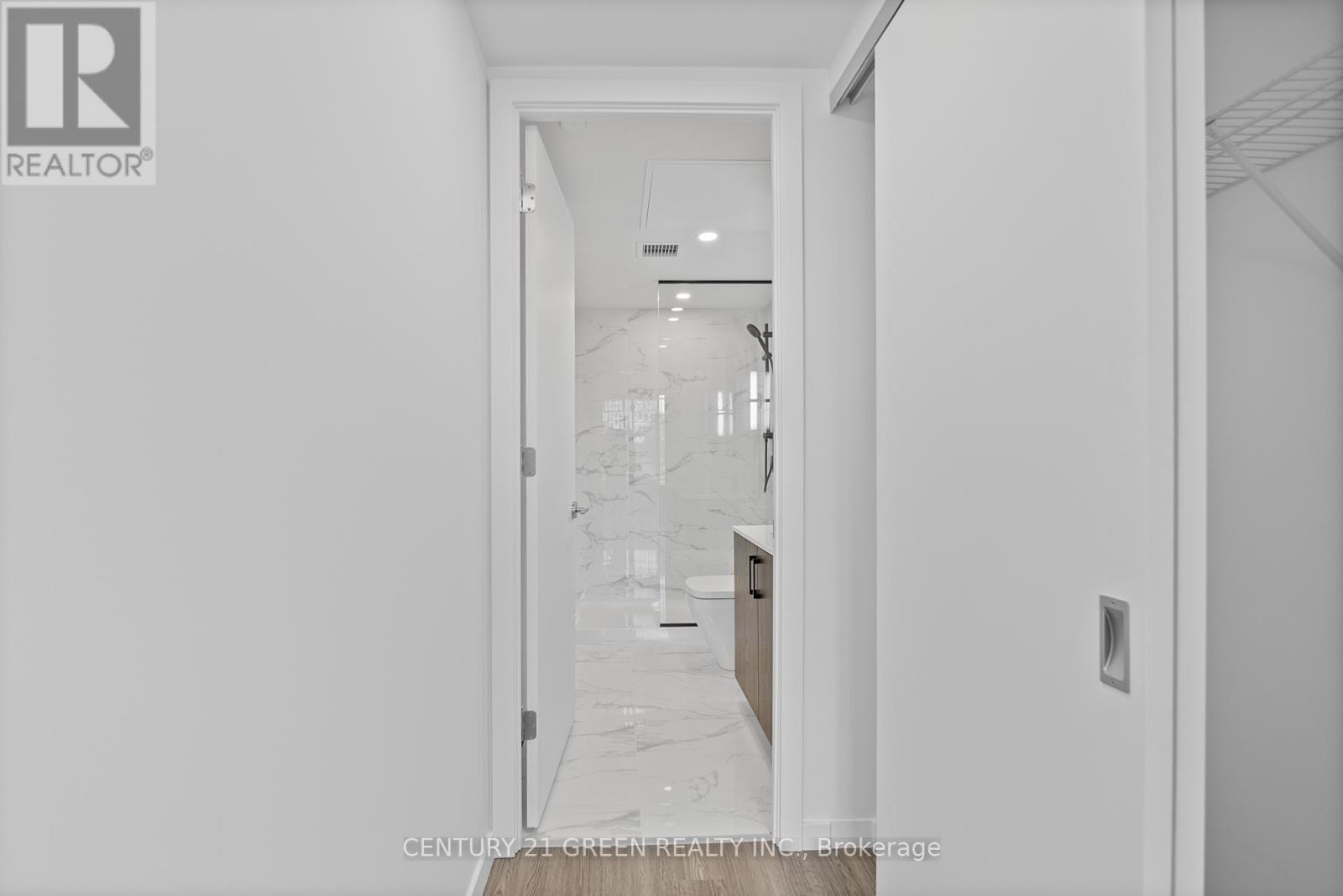 216 - 689 The Queensway, Toronto, Ontario  M8Y 1L1 - Photo 33 - W13461182