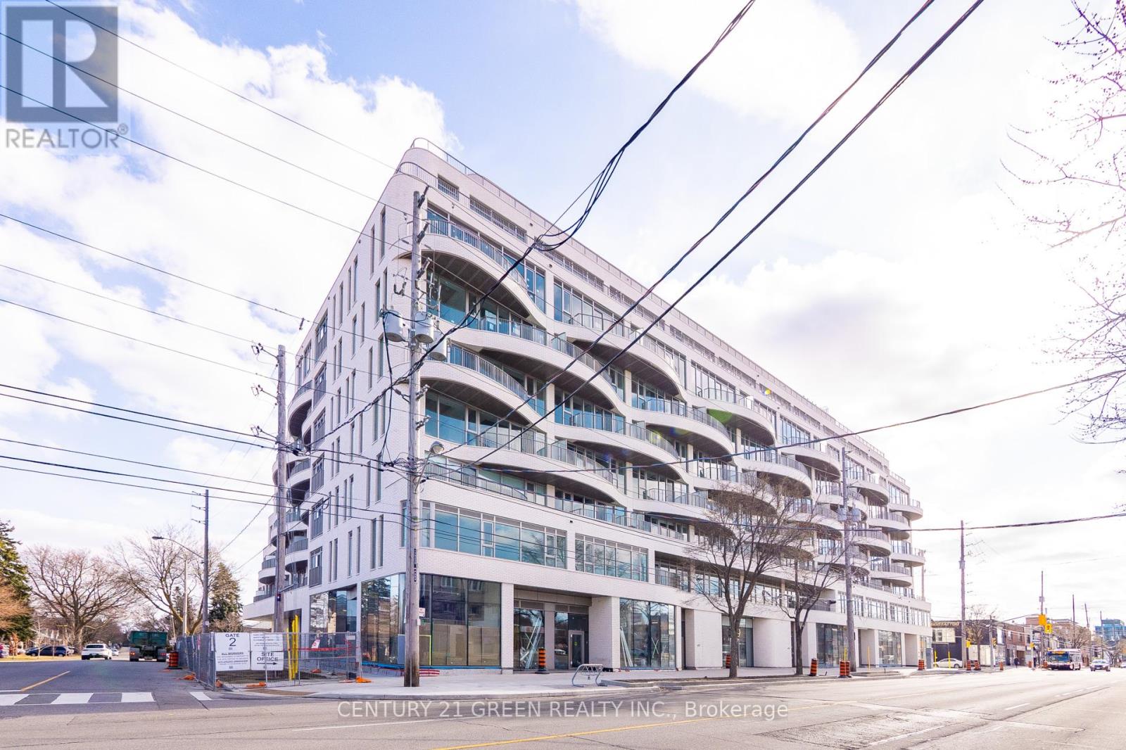 216 - 689 The Queensway, Toronto, Ontario  M8Y 1L1 - Photo 4 - W13461182