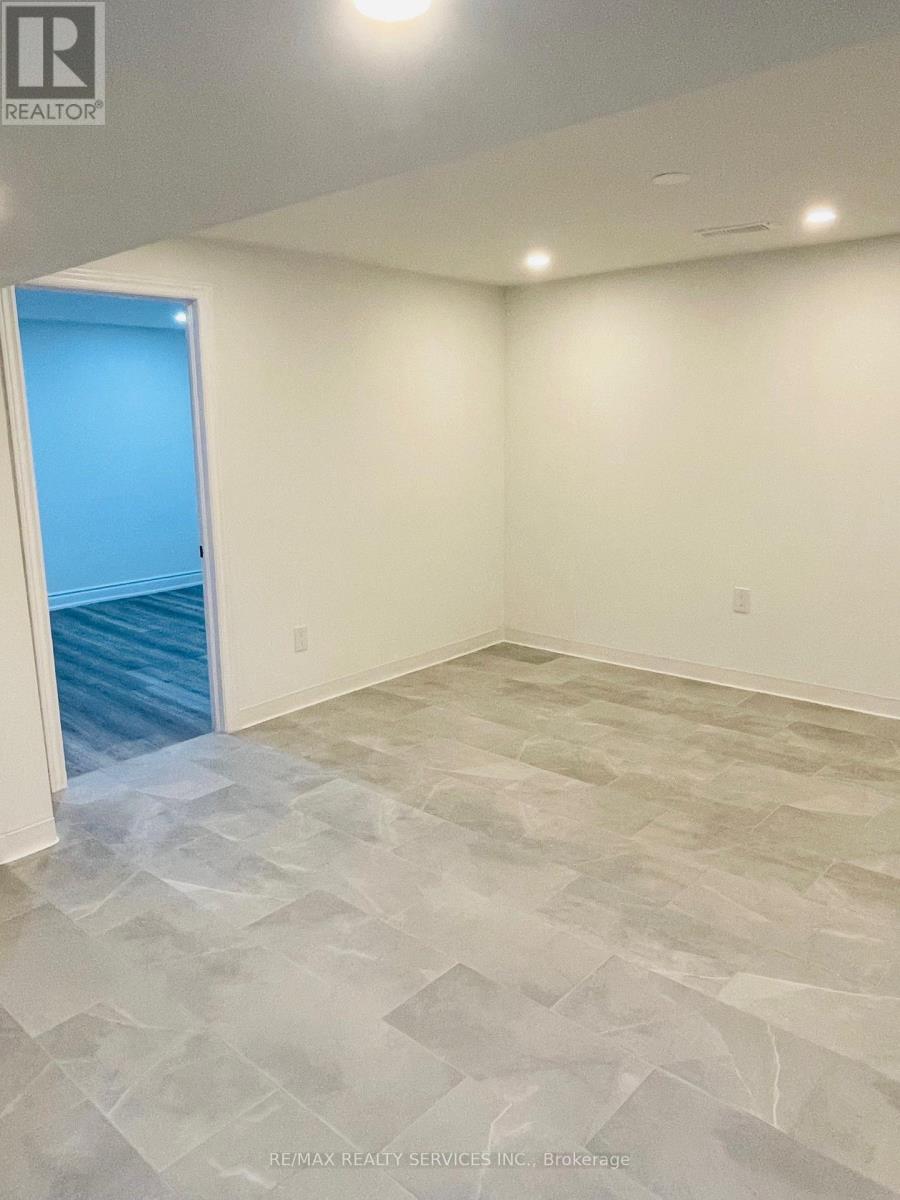 Basement - 14 Niles Court, Brampton, Ontario  L6S 5T6 - Photo 10 - W13461222