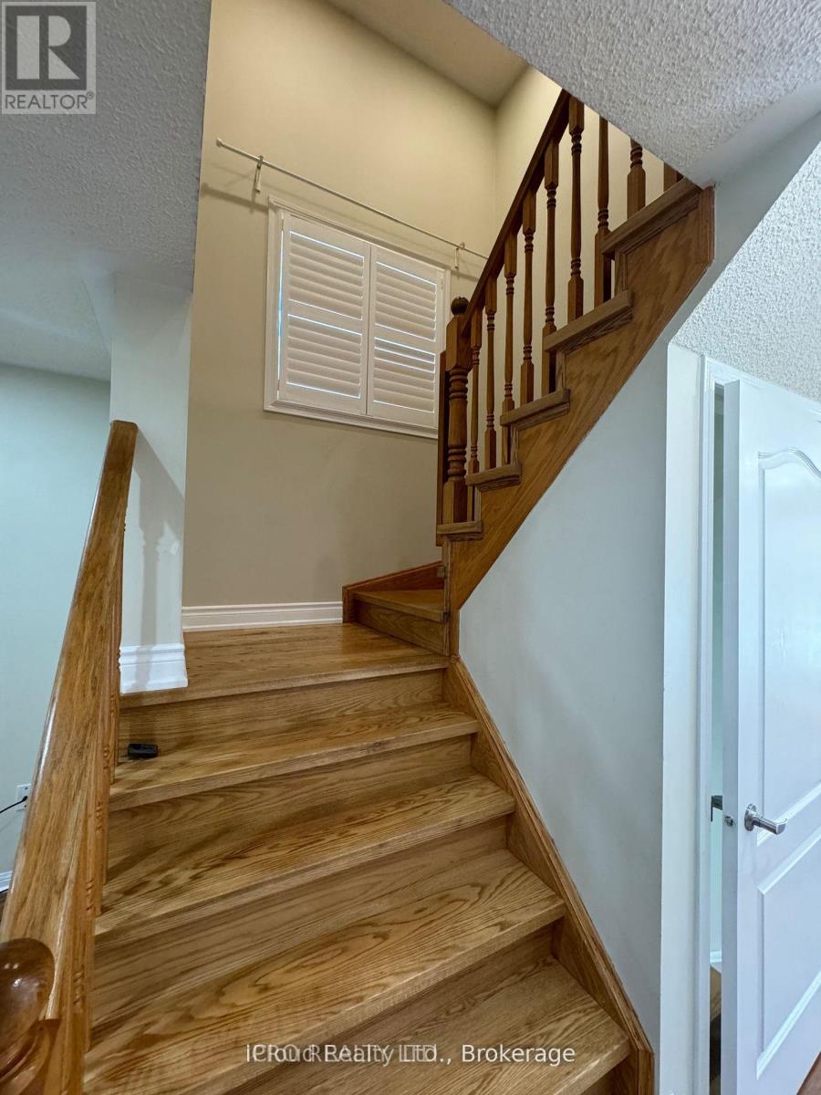 1076 Wickson Way, Milton, Ontario  L9T 6X8 - Photo 13 - W13461266