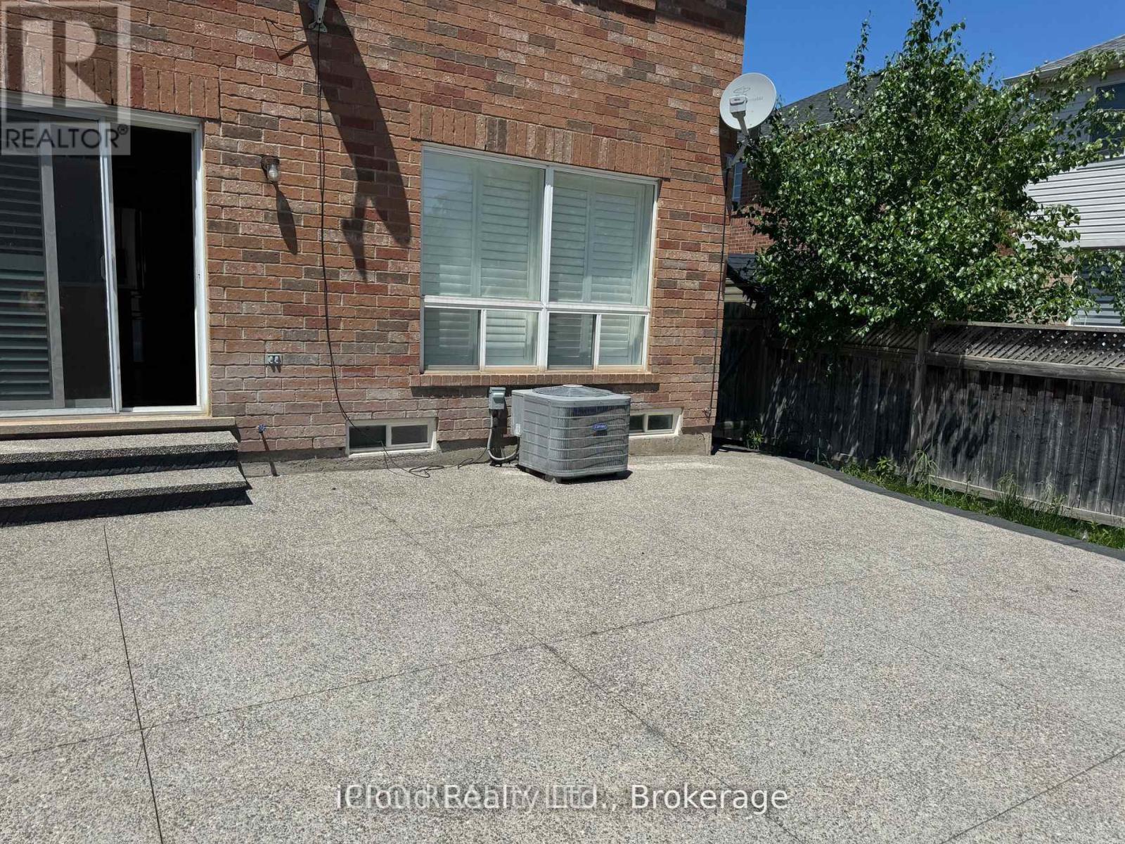 1076 Wickson Way, Milton, Ontario  L9T 6X8 - Photo 7 - W13461266