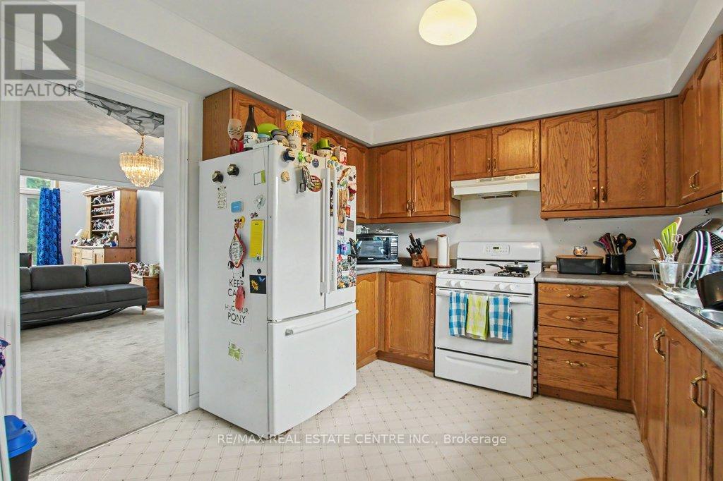 2100 Kevin Crescent, Burlington, Ontario  L7M 4E3 - Photo 12 - W13461294