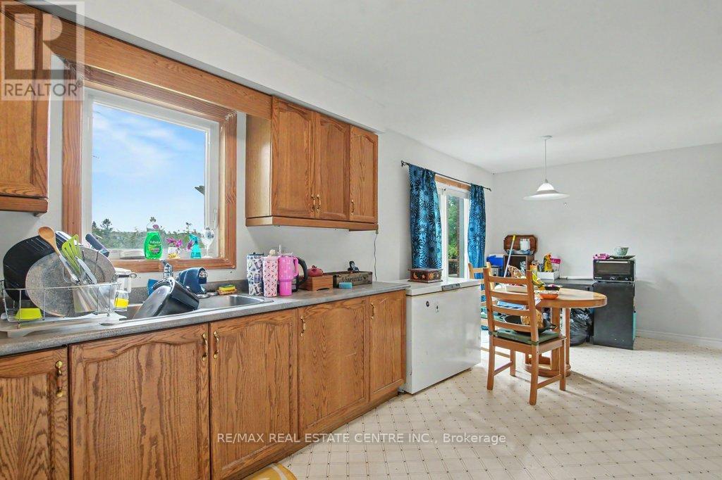 2100 Kevin Crescent, Burlington, Ontario  L7M 4E3 - Photo 13 - W13461294