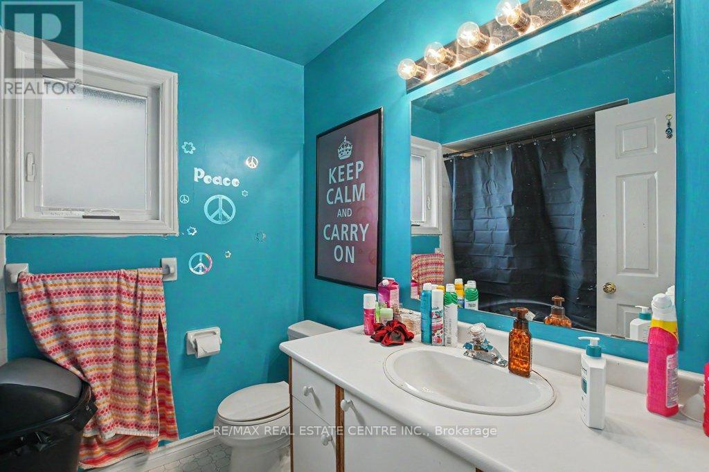 2100 Kevin Crescent, Burlington, Ontario  L7M 4E3 - Photo 24 - W13461294