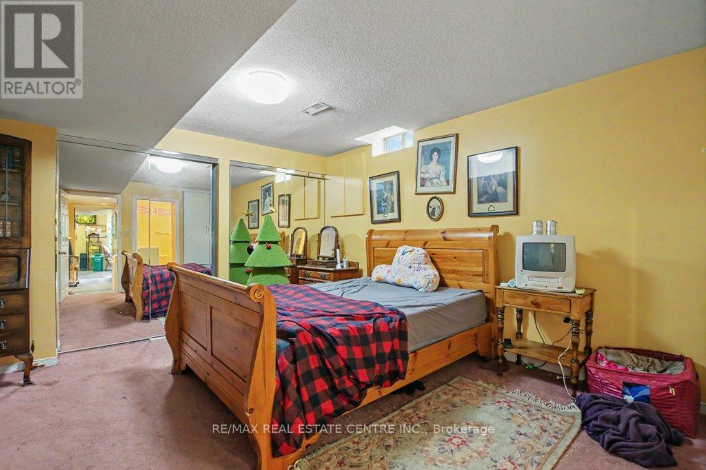 2100 Kevin Crescent, Burlington, Ontario  L7M 4E3 - Photo 29 - W13461294