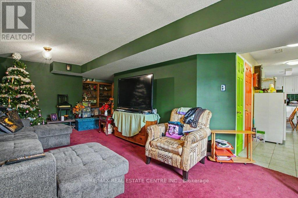 2100 Kevin Crescent, Burlington, Ontario  L7M 4E3 - Photo 36 - W13461294