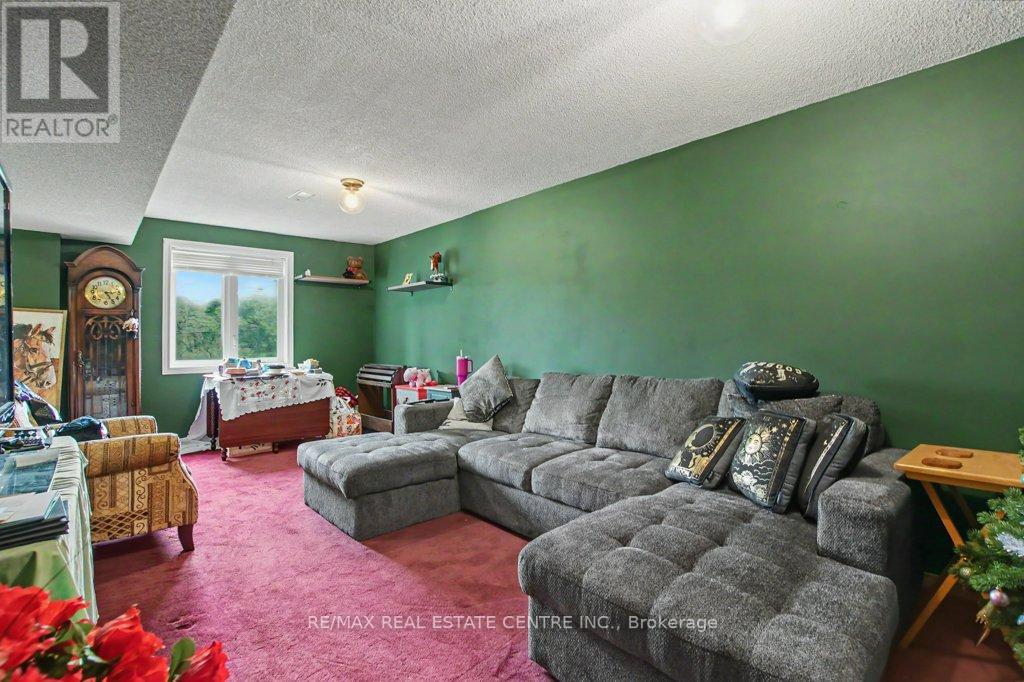 2100 Kevin Crescent, Burlington, Ontario  L7M 4E3 - Photo 37 - W13461294