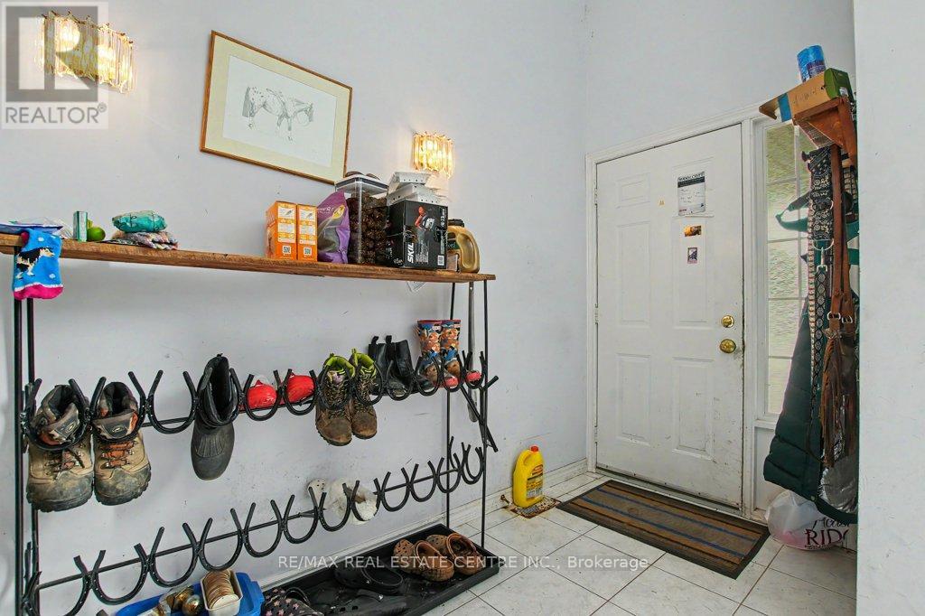 2100 Kevin Crescent, Burlington, Ontario  L7M 4E3 - Photo 4 - W13461294