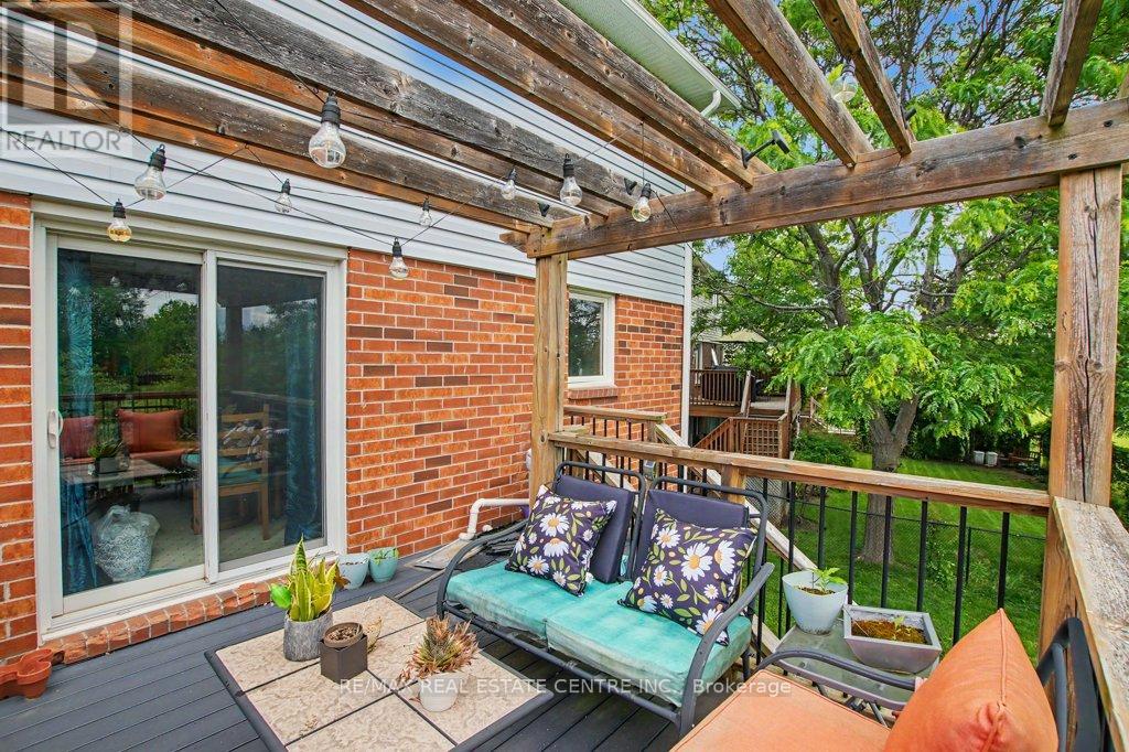 2100 Kevin Crescent, Burlington, Ontario  L7M 4E3 - Photo 45 - W13461294