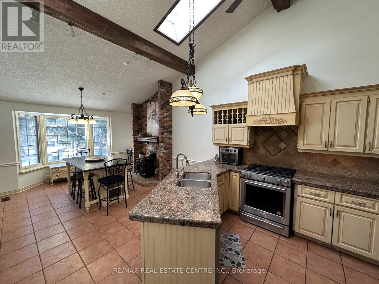 5590 Blind Line, Burlington, Ontario  L7P 0B2 - Photo 11 - W13461332