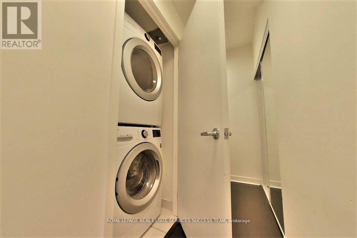 1802 - 365 Prince Of Wales Drive, Mississauga, Ontario  L5B 0G6 - Photo 7 - W13461412