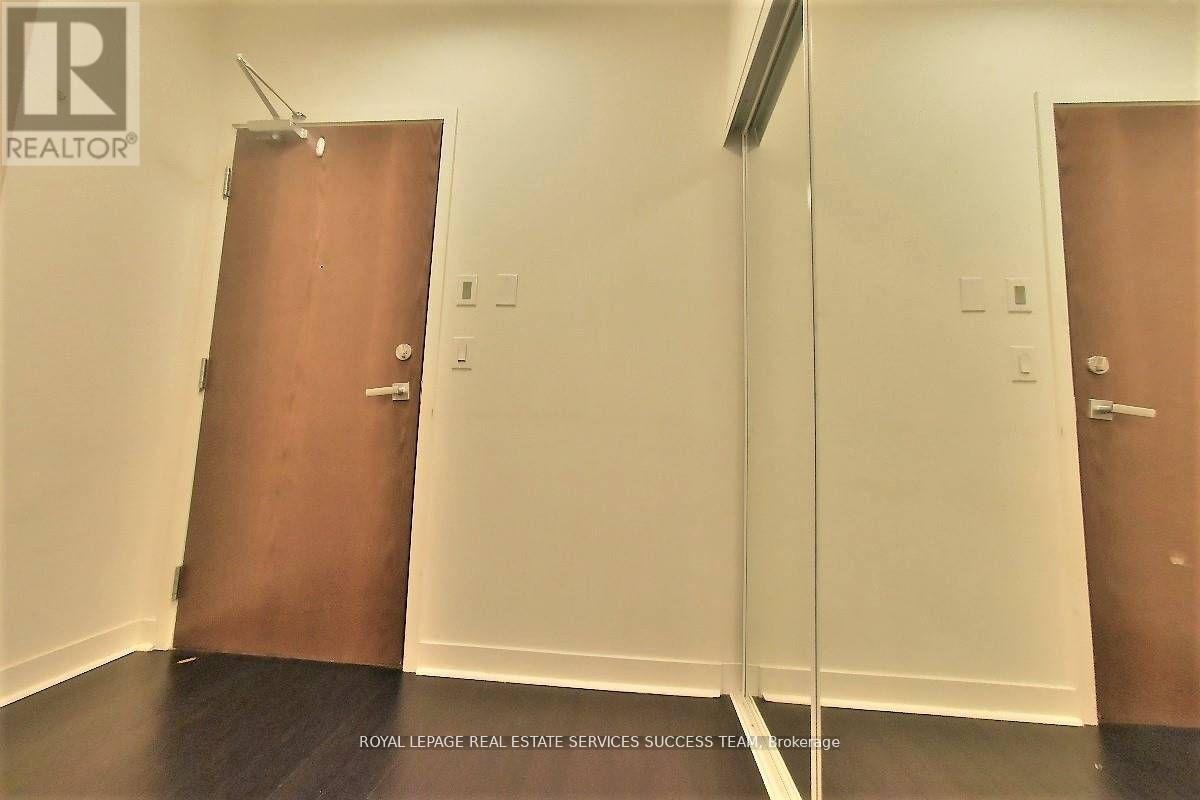 1802 - 365 Prince Of Wales Drive, Mississauga, Ontario  L5B 0G6 - Photo 8 - W13461412