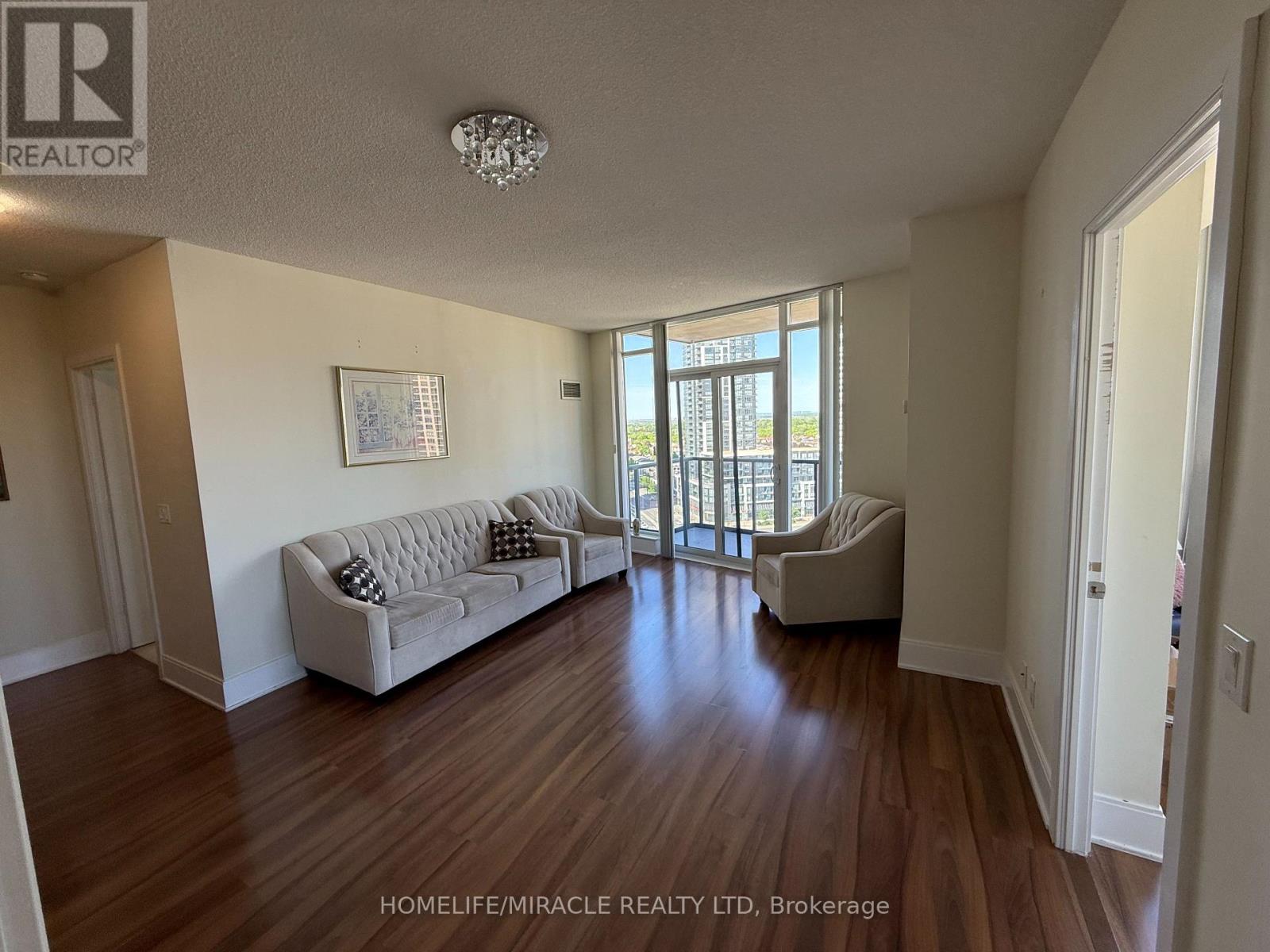1704 - 330 Burnhamthorpe Road W, Mississauga, Ontario  L5B 3Y5 - Photo 3 - W13461422
