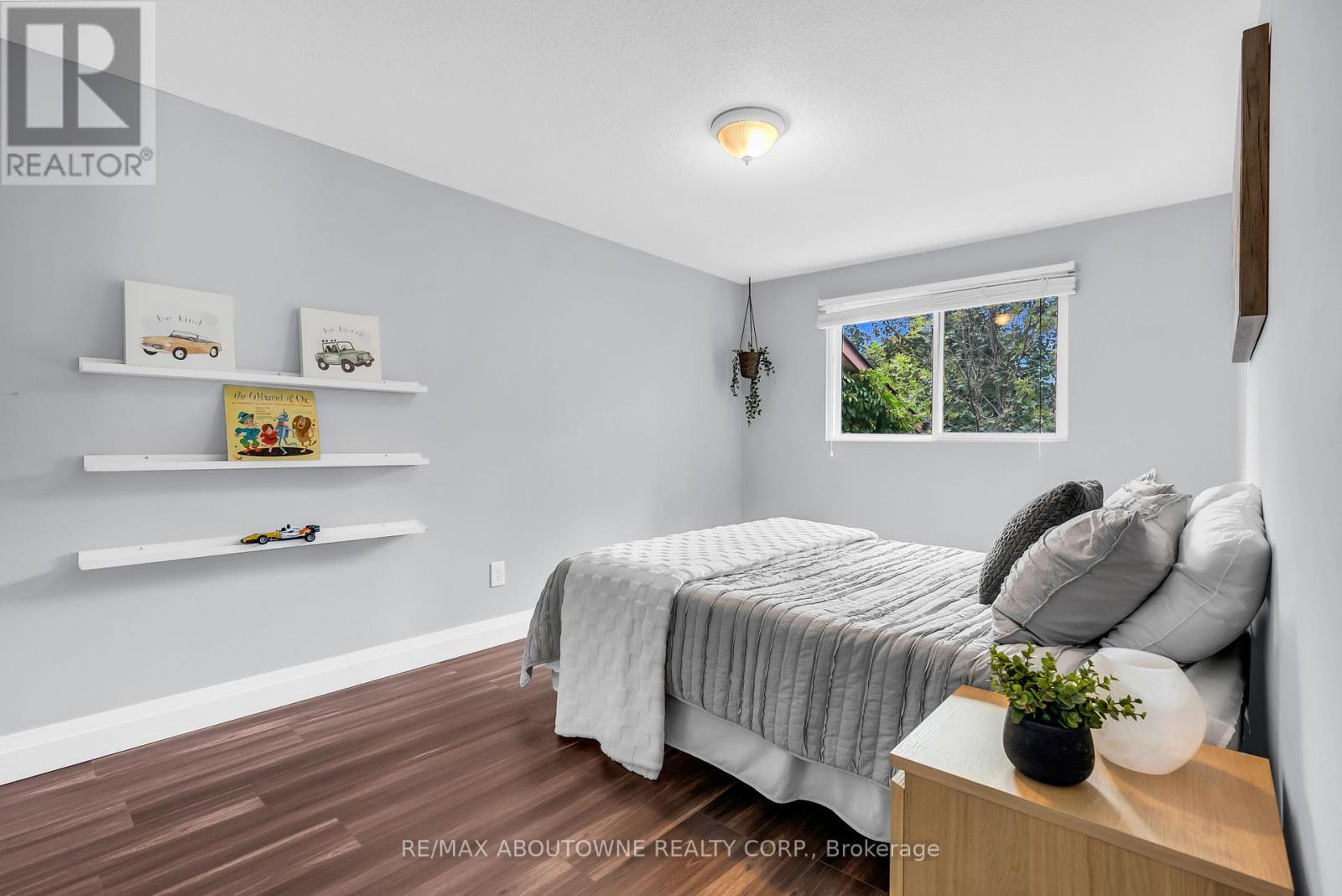 2260 Manchester Drive, Burlington, Ontario  L7P 3W2 - Photo 27 - W13461430