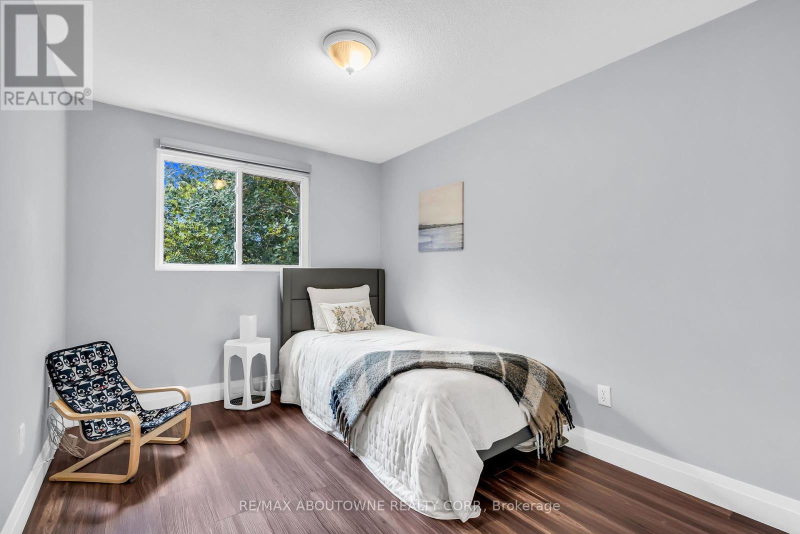 2260 Manchester Drive, Burlington, Ontario  L7P 3W2 - Photo 29 - W13461430