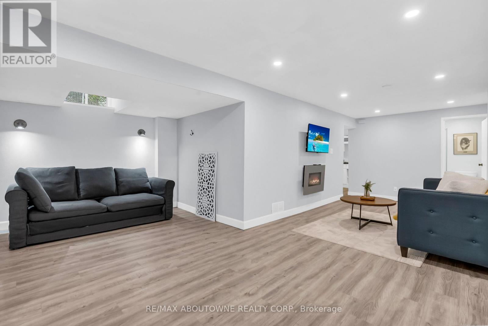 2260 Manchester Drive, Burlington, Ontario  L7P 3W2 - Photo 34 - W13461430