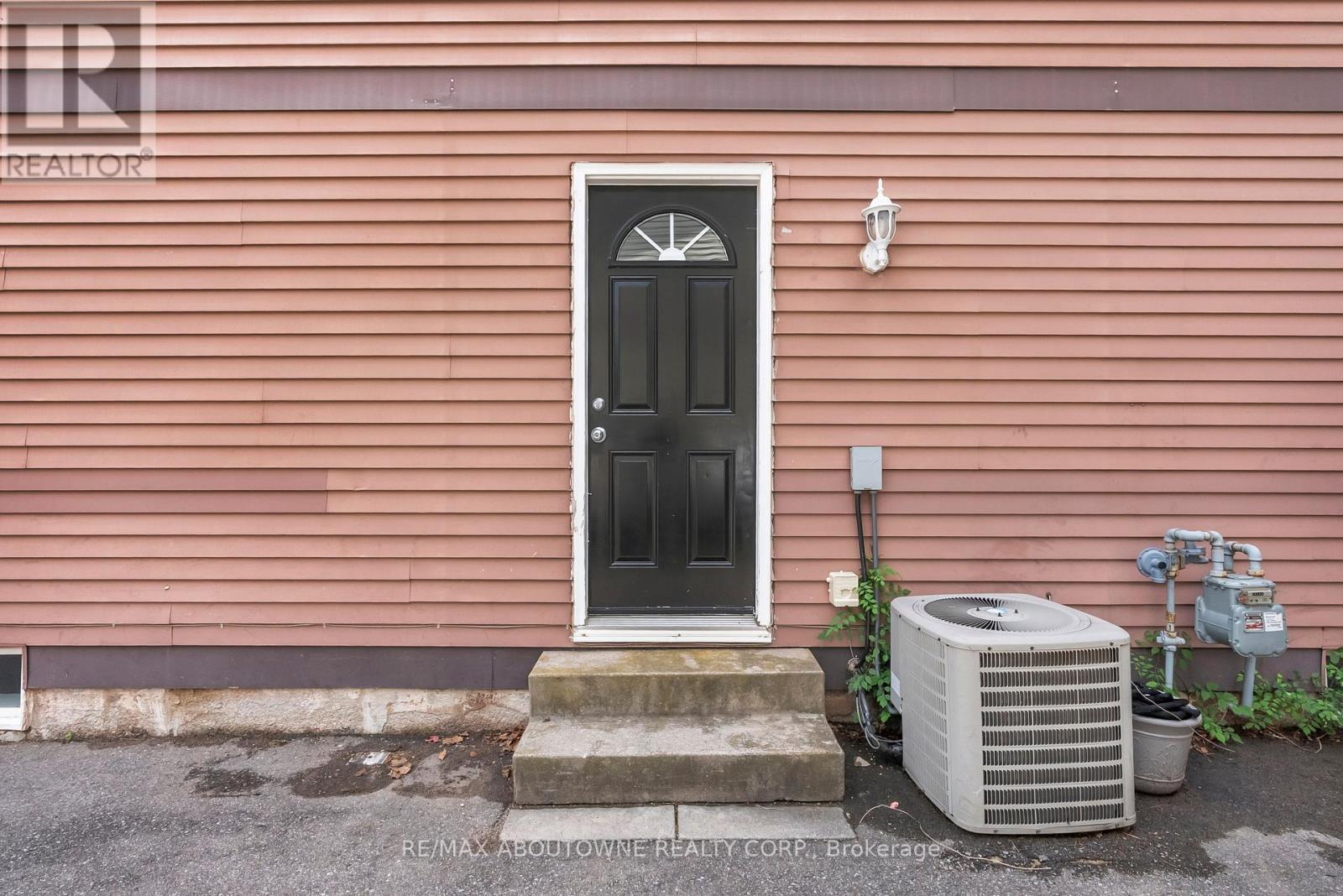2260 Manchester Drive, Burlington, Ontario  L7P 3W2 - Photo 38 - W13461430