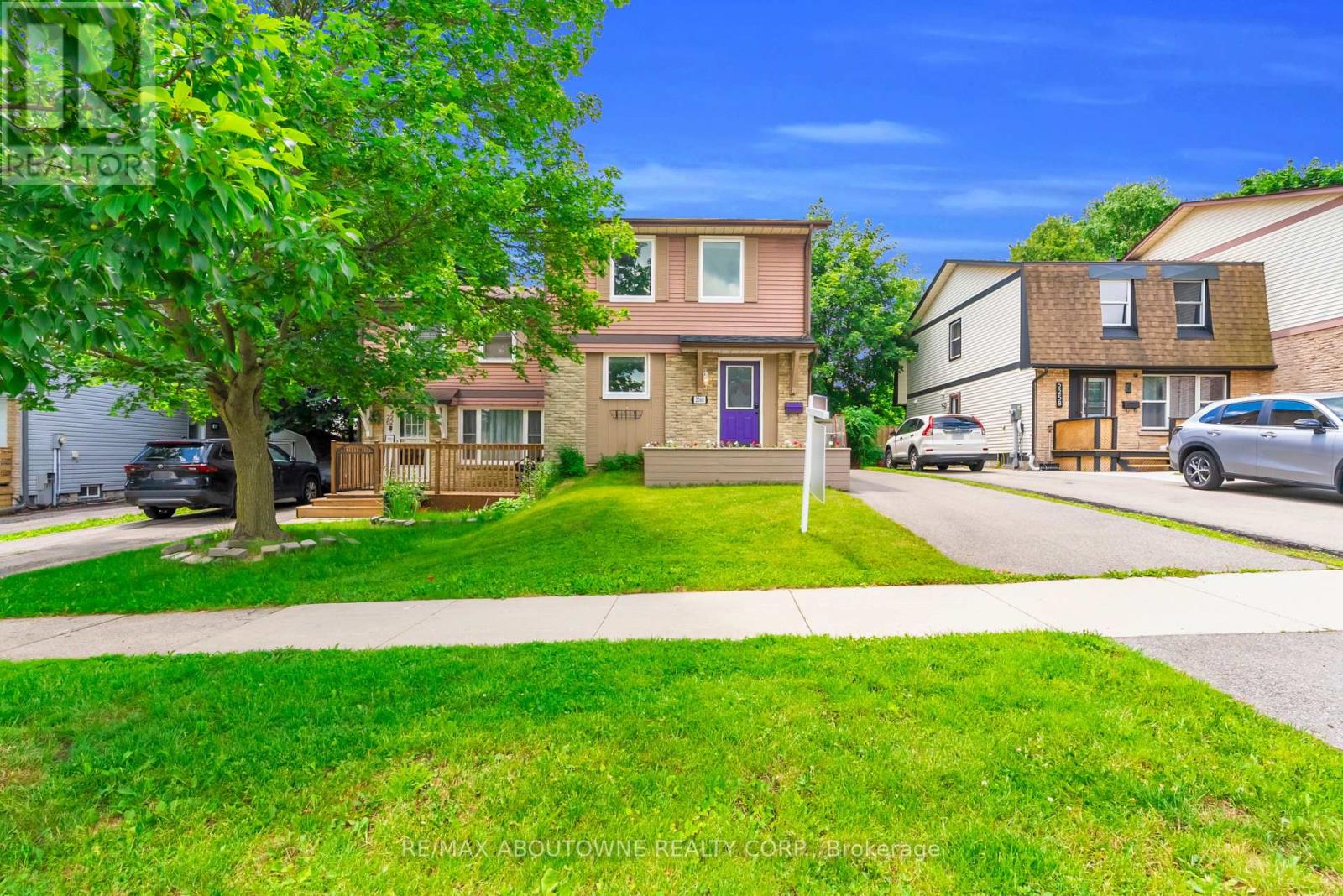 2260 Manchester Drive, Burlington, Ontario  L7P 3W2 - Photo 5 - W13461430