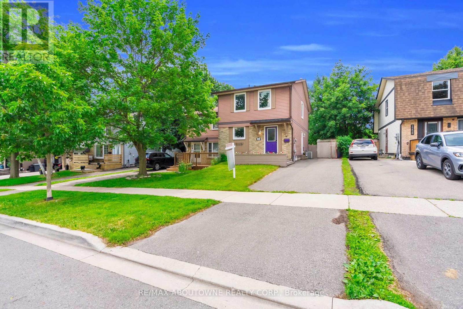 2260 Manchester Drive, Burlington, Ontario  L7P 3W2 - Photo 6 - W13461430