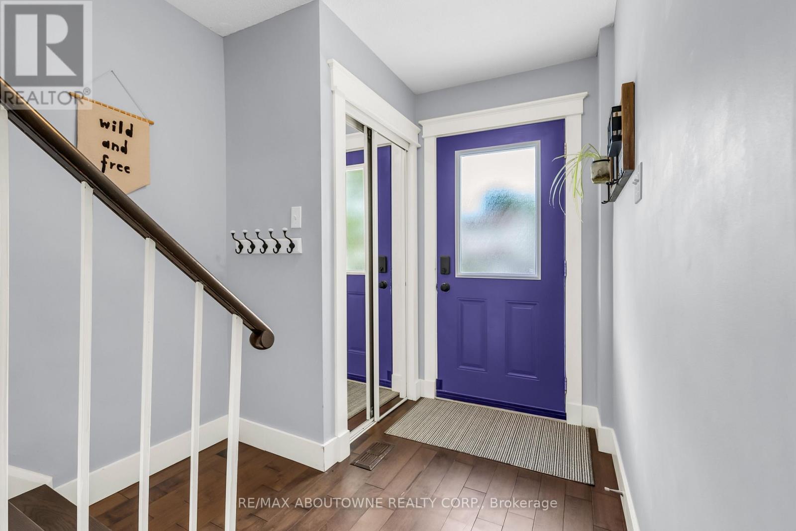 2260 Manchester Drive, Burlington, Ontario  L7P 3W2 - Photo 8 - W13461430