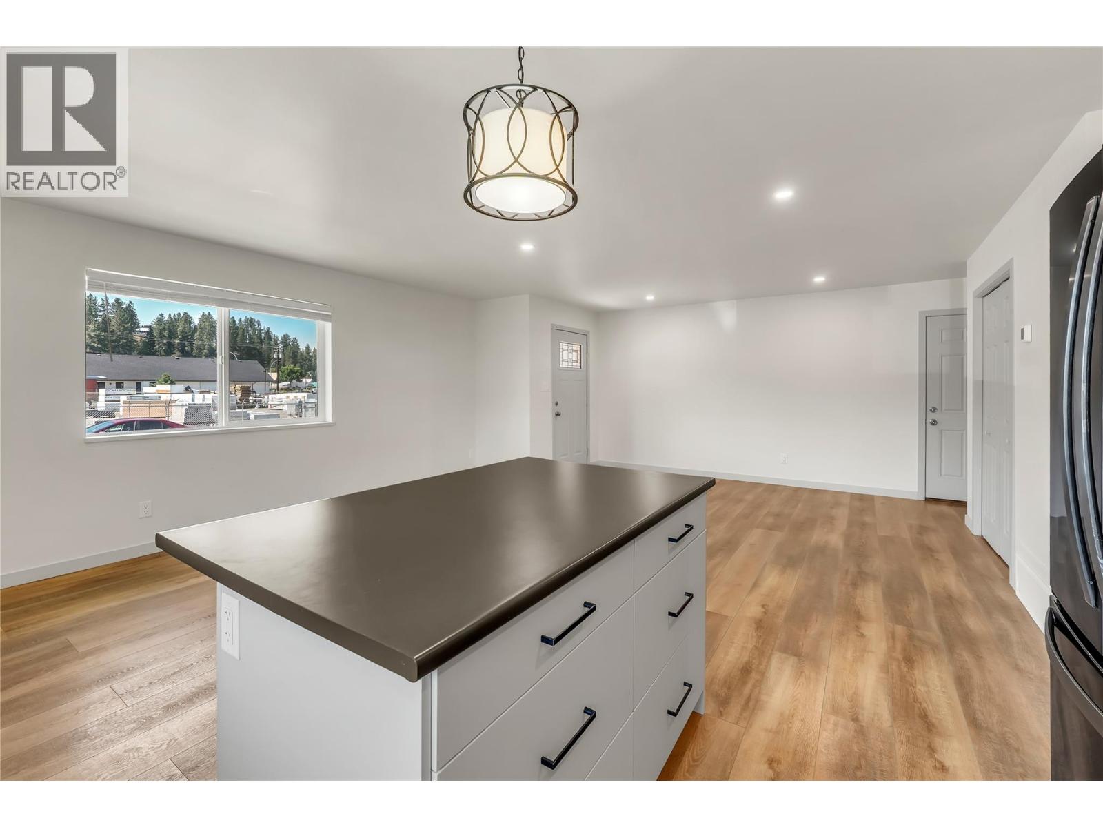 272 Burton Avenue, Princeton, British Columbia  V0X 1W0 - Photo 18 - 10376155
