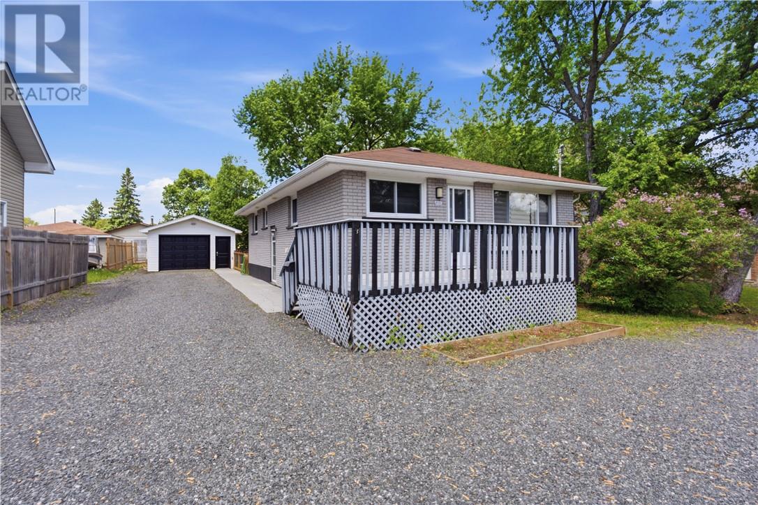 3135 Louis Street, Val Caron, Ontario  P3N 1B9 - Photo 3 - 2128649