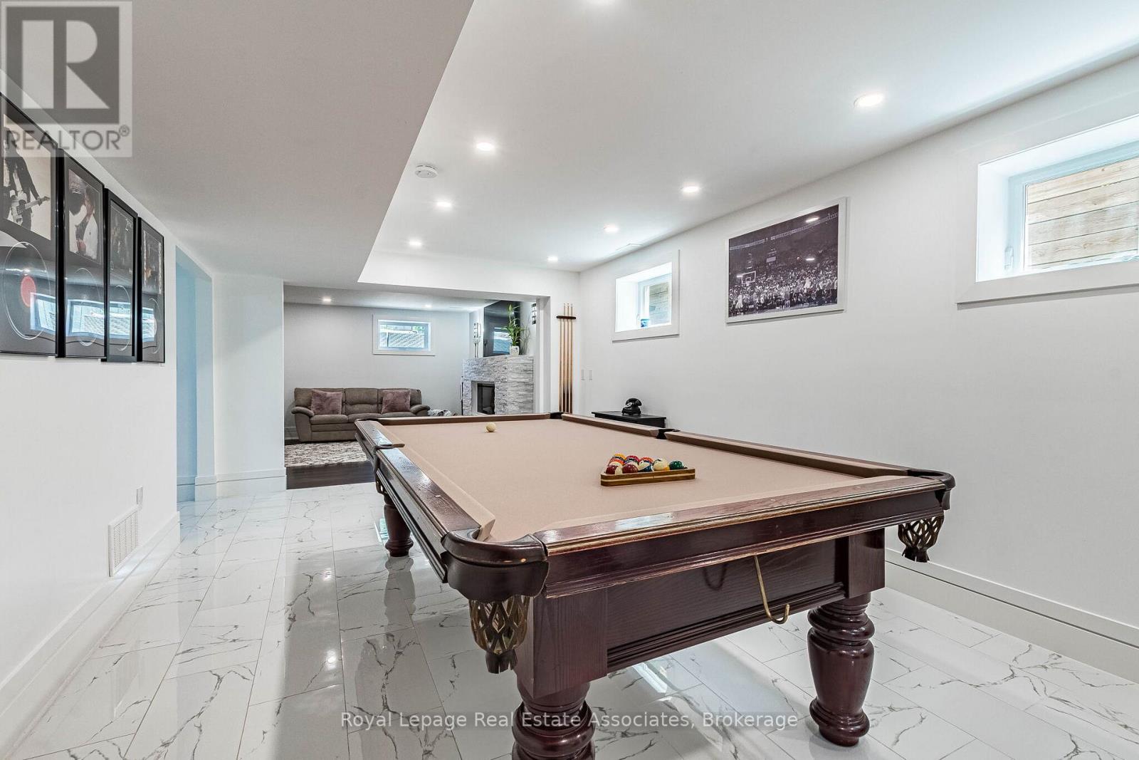 1071 Westmount Avenue, Mississauga, Ontario  L5E 1X5 - Photo 39 - W13449988