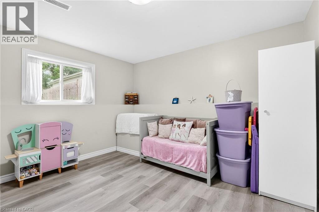 5524 Fraser Street, Niagara Falls, Ontario  L2E 3C9 - Photo 32 - 40839813