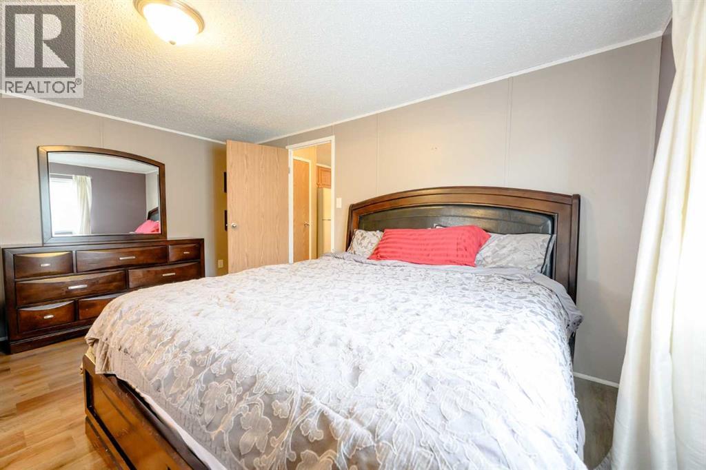 8829 90 Avenue, Grande Prairie, Alberta  t8x 0g1 - Photo 11 - A2318373