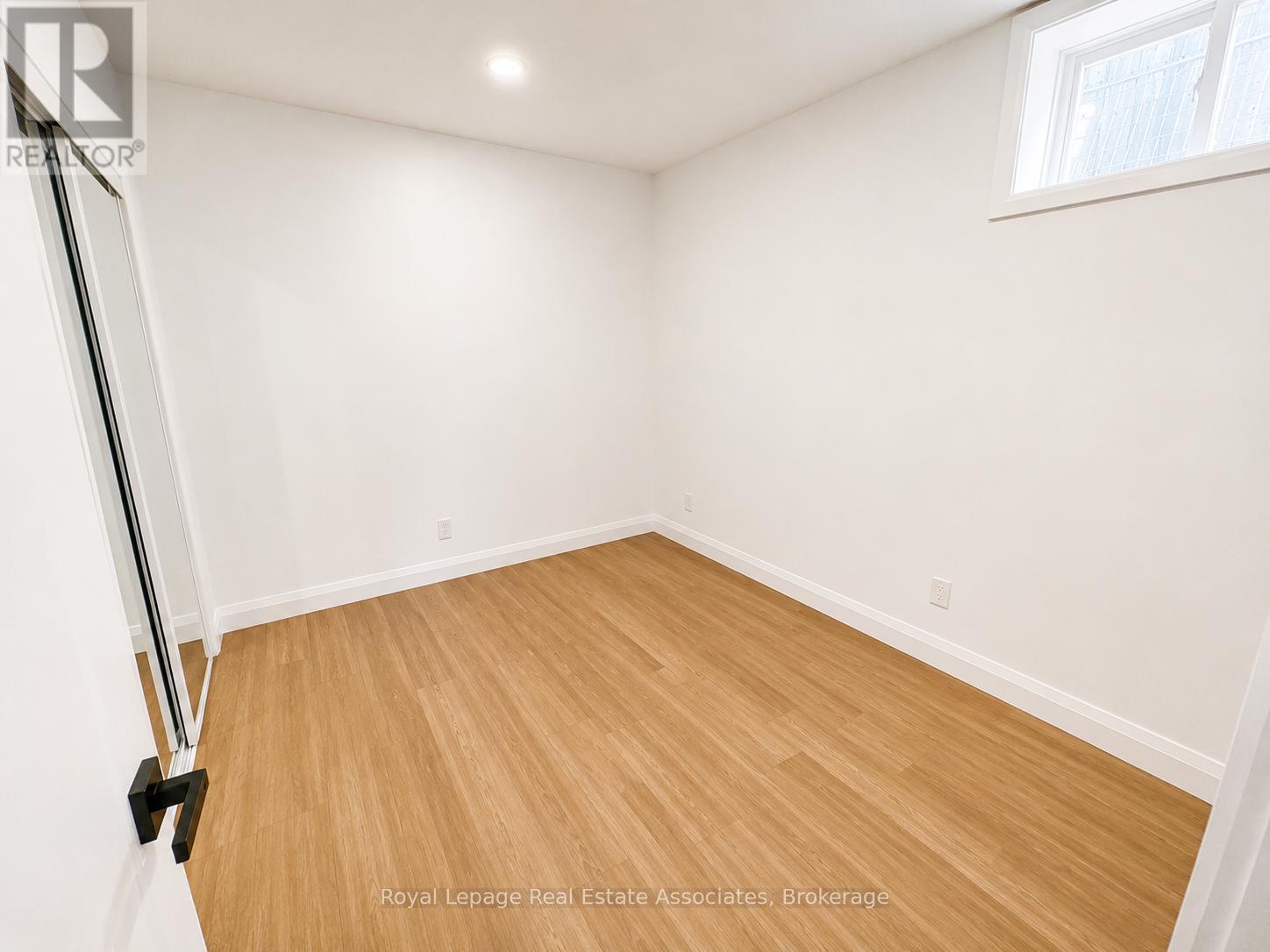 1 - 17 White Avenue, Toronto, Ontario  M6N 1S7 - Photo 6 - W13452614