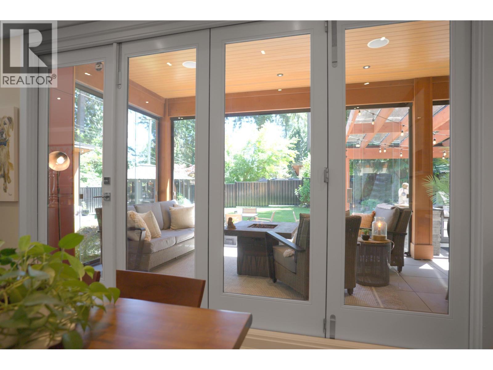 693 E Osborne Road, North Vancouver, British Columbia  V7N 1M8 - Photo 10 - R3136468