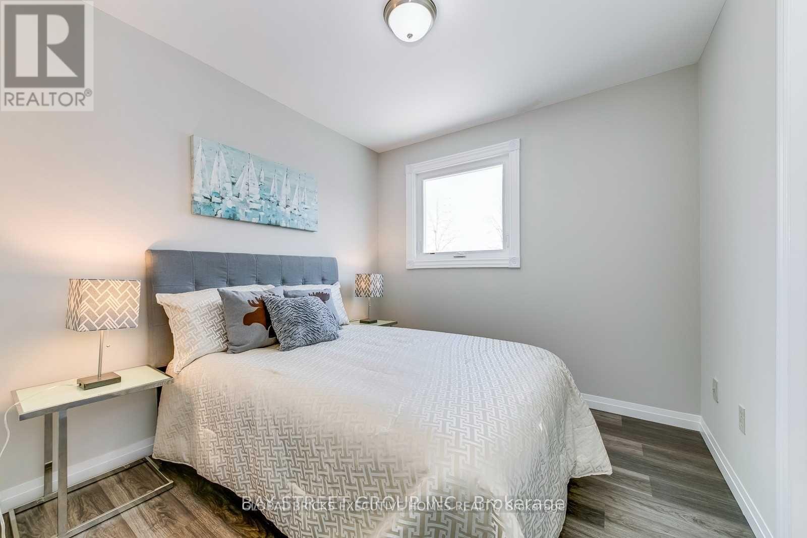 Upper - 5045 Rundle Court, Mississauga, Ontario  L5M 4A4 - Photo 20 - W13461210