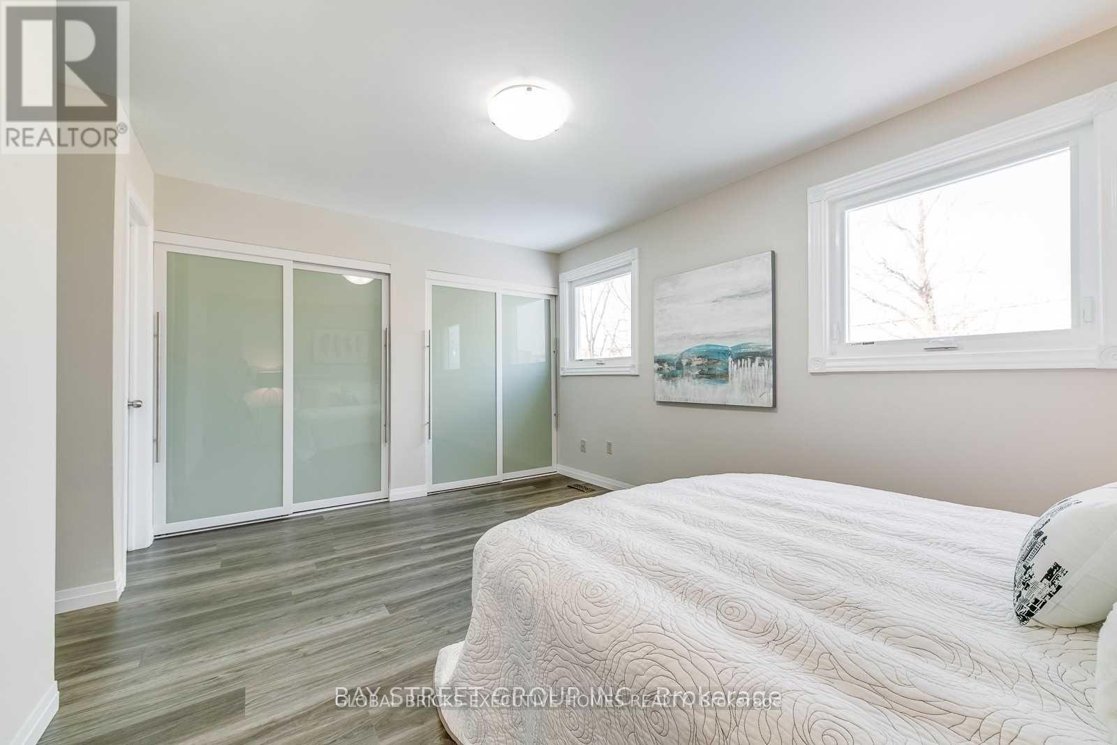 Upper - 5045 Rundle Court, Mississauga, Ontario  L5M 4A4 - Photo 14 - W13461210