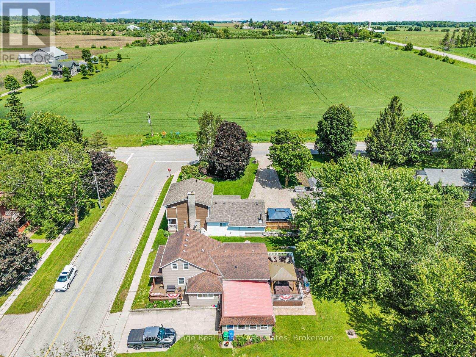 117 Helena Street, West Grey, Ontario  N0G 1C0 - Photo 42 - X13453724
