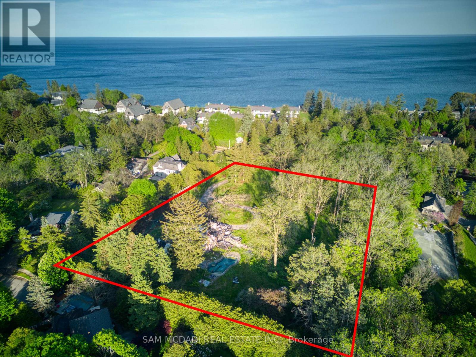 1475 LAKESHORE ROAD E, Oakville, Ontario