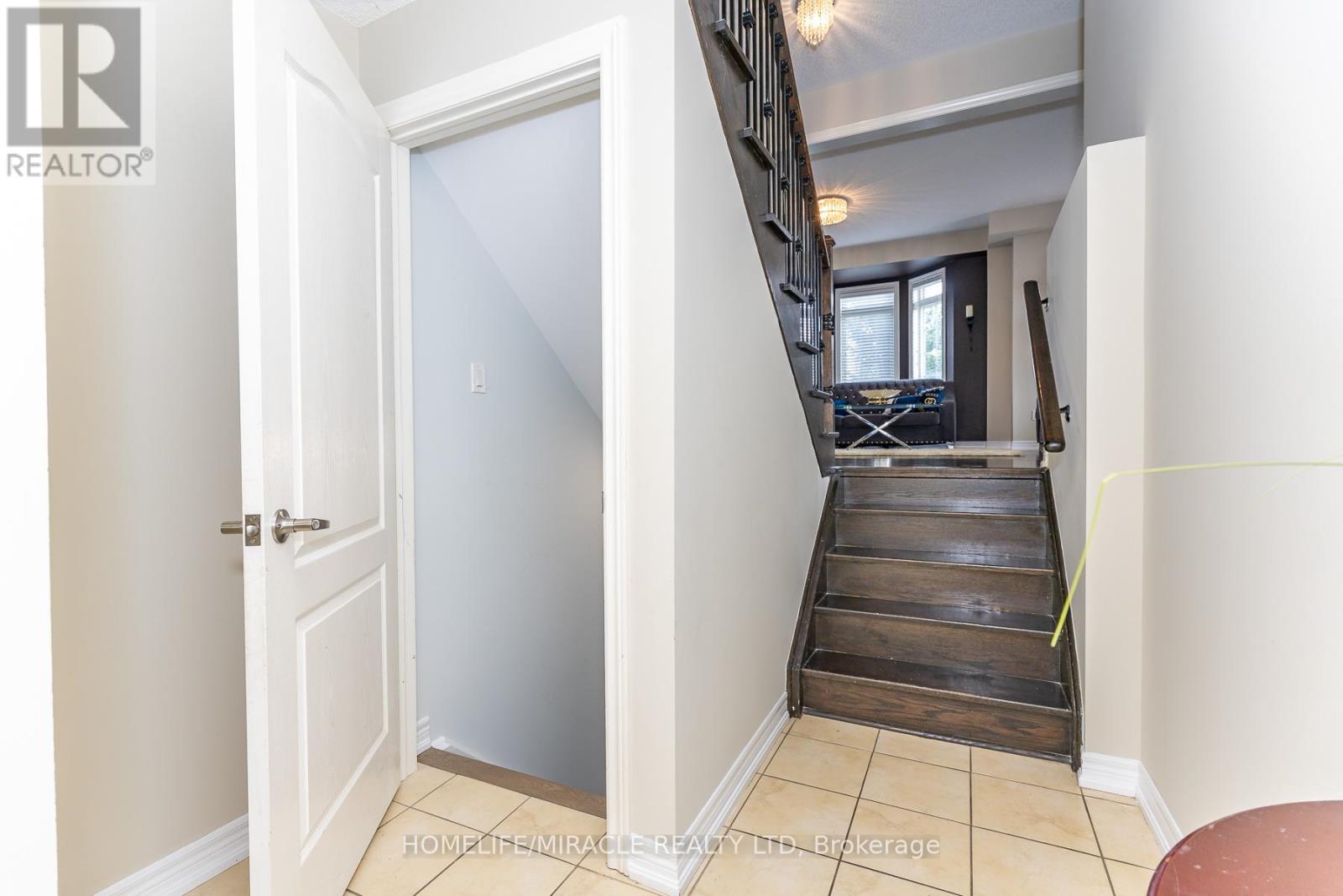180 Bonnie Braes Drive, Brampton, Ontario  L6Y 5Y7 - Photo 32 - W13461320