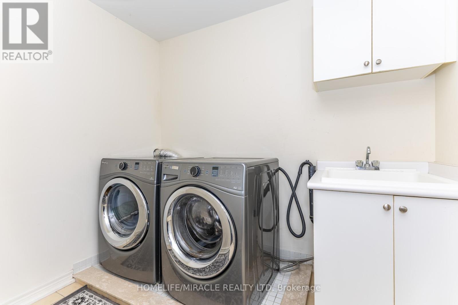 180 Bonnie Braes Drive, Brampton, Ontario  L6Y 5Y7 - Photo 27 - W13461320