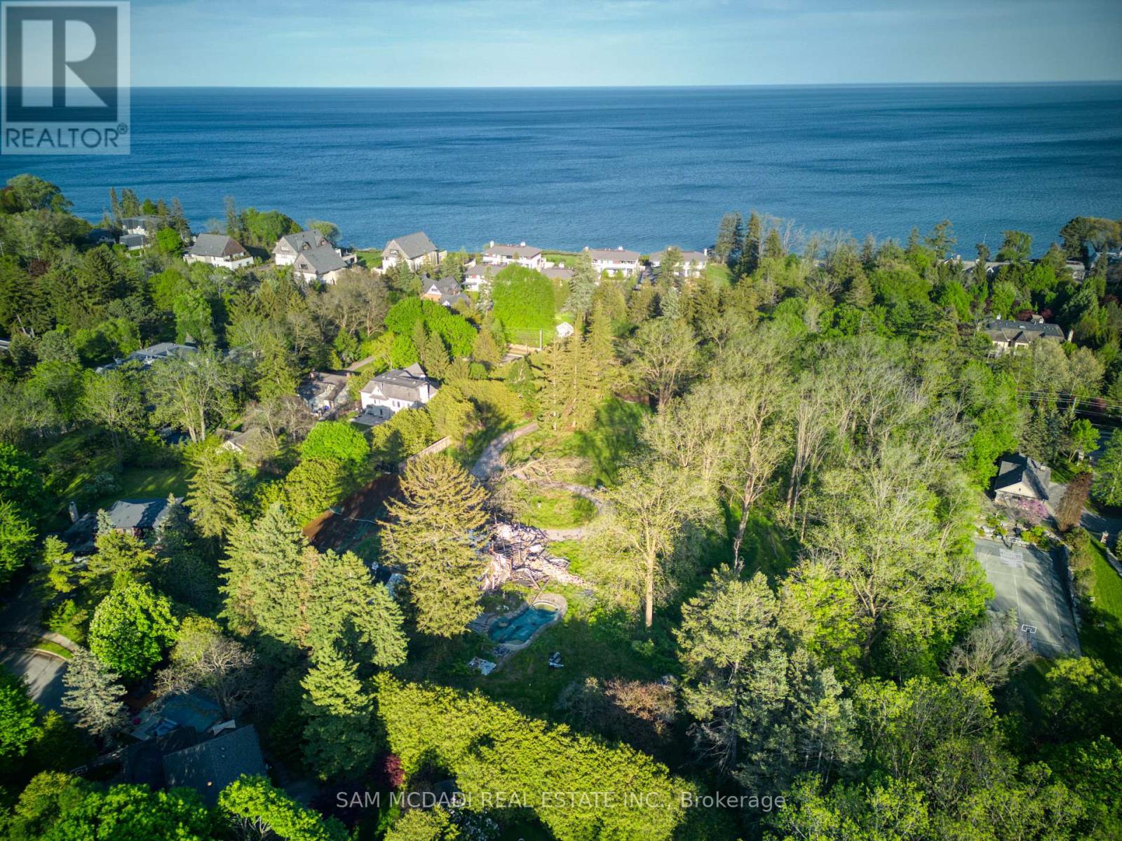 1475 Lakeshore Road E, Oakville, Ontario L6J 1L9 - Photo 6 - W13453338