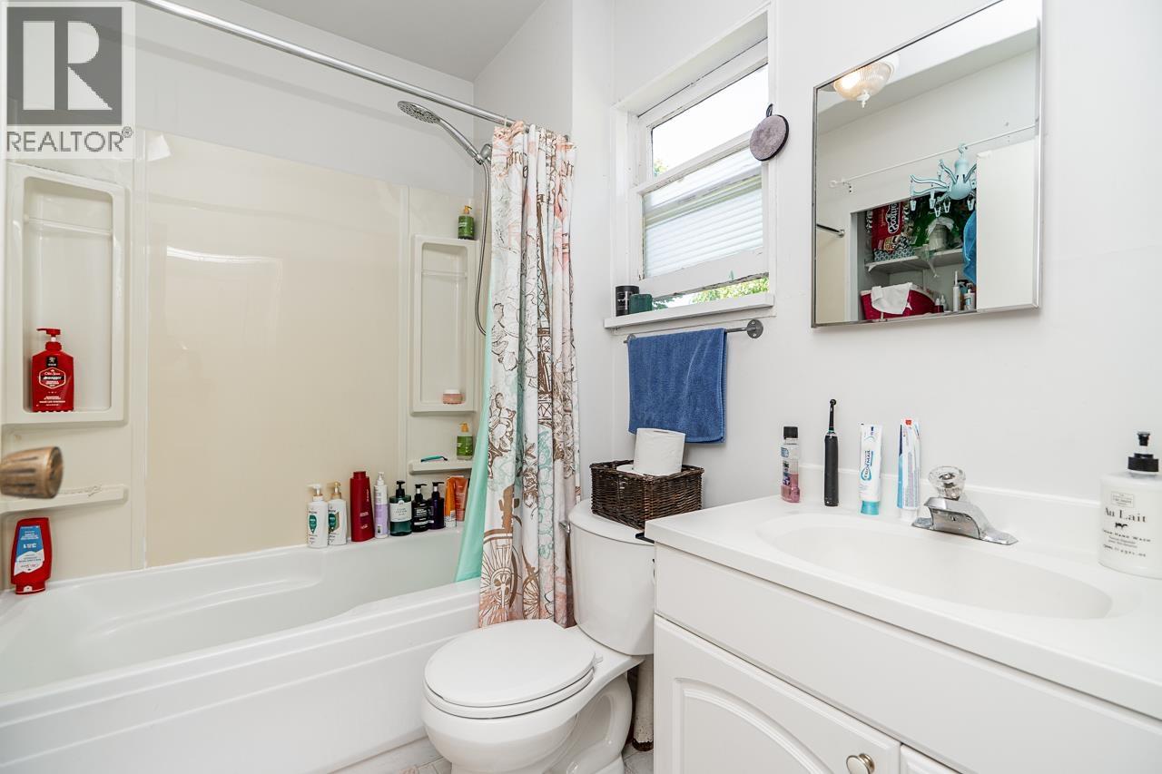 715 Roderick Avenue, Coquitlam, British Columbia  V3K 1P6 - Photo 20 - R3136949