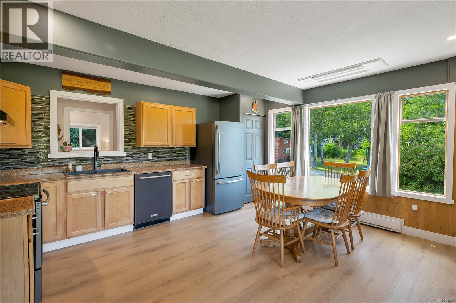 1396 West Rd, Quadra Island, British Columbia  V0P 1H0 - Photo 4 - 1040771