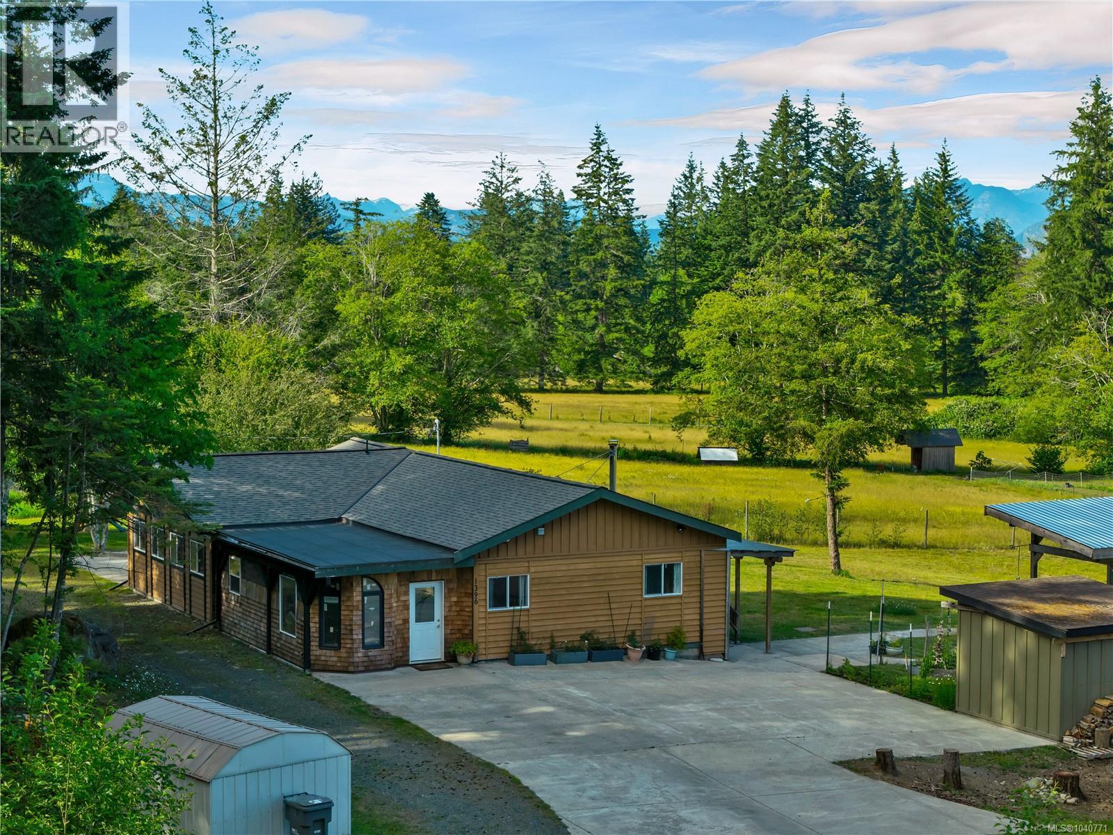 1396 West Rd, Quadra Island, British Columbia