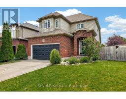 762 FRONTENAC CRESCENT, Woodstock, Ontario