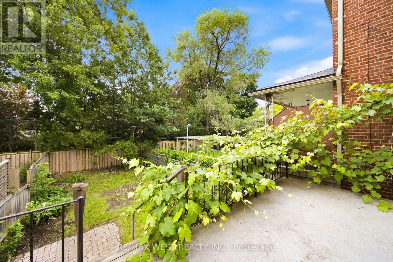 167 Tyrrel Avenue, Toronto, Ontario  M6G 2G6 - Photo 18 - C13461568