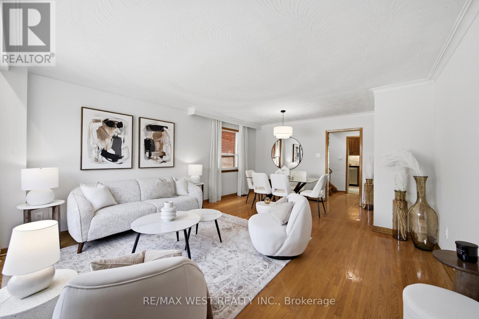 167 Tyrrel Avenue, Toronto, Ontario  M6G 2G6 - Photo 4 - C13461568