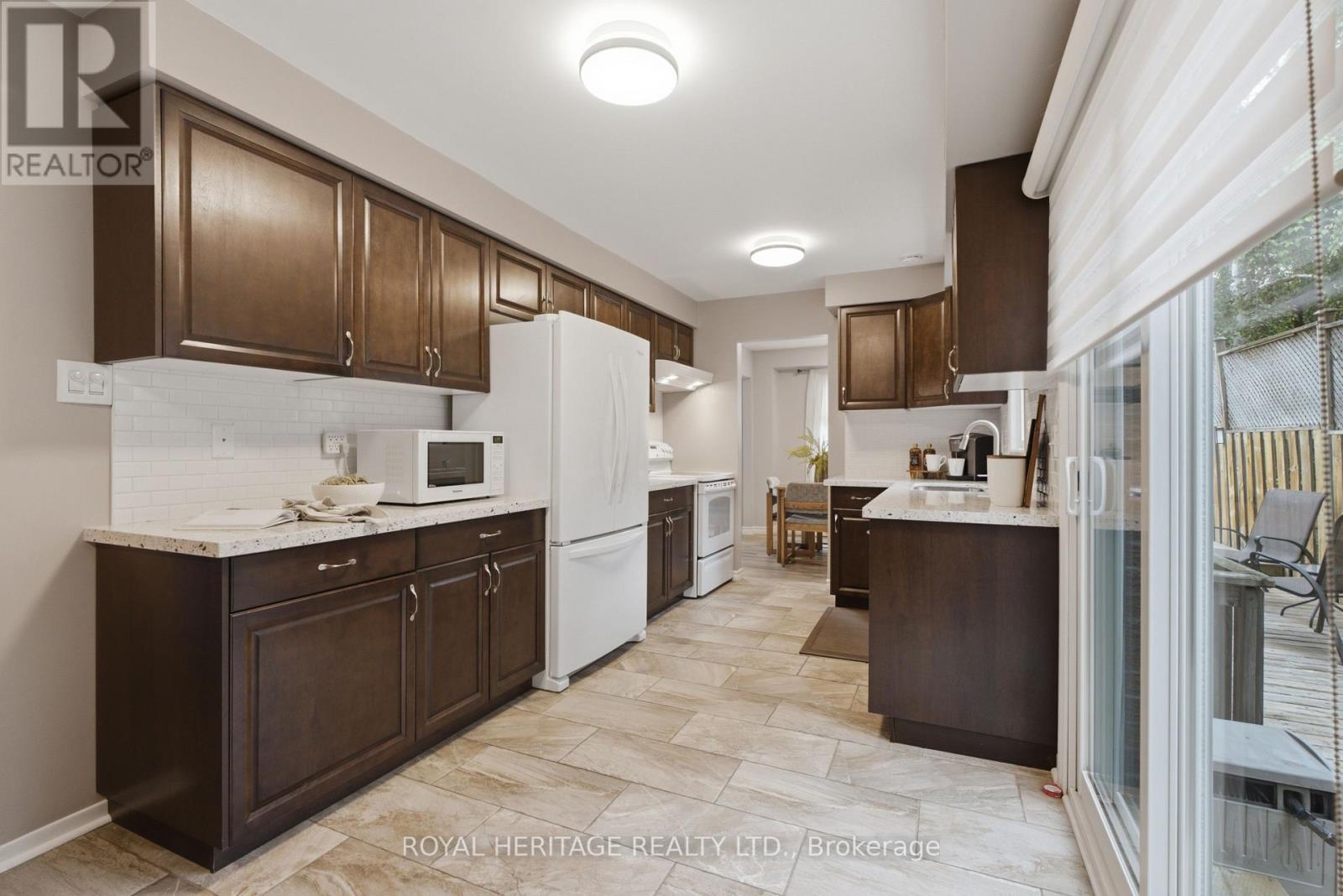 1235 Cedarcroft Crescent, Pickering, Ontario  L1X 1S6 - Photo 7 - E13461446